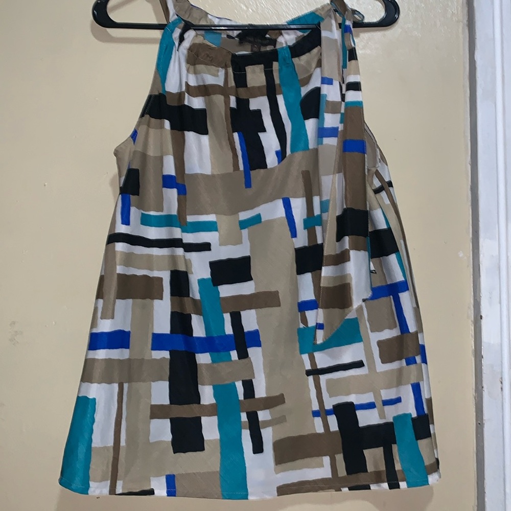 Sleeveless blouse